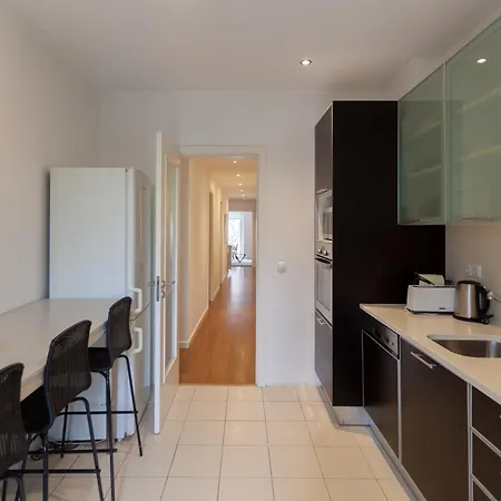 Flh Saldanha Spacious * Lisbon